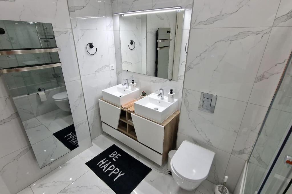 Suite Prestige Logement Neuf Avec Spa Et Ecran De Cinema En Rez De Jardin Κολμάρ Εξωτερικό φωτογραφία