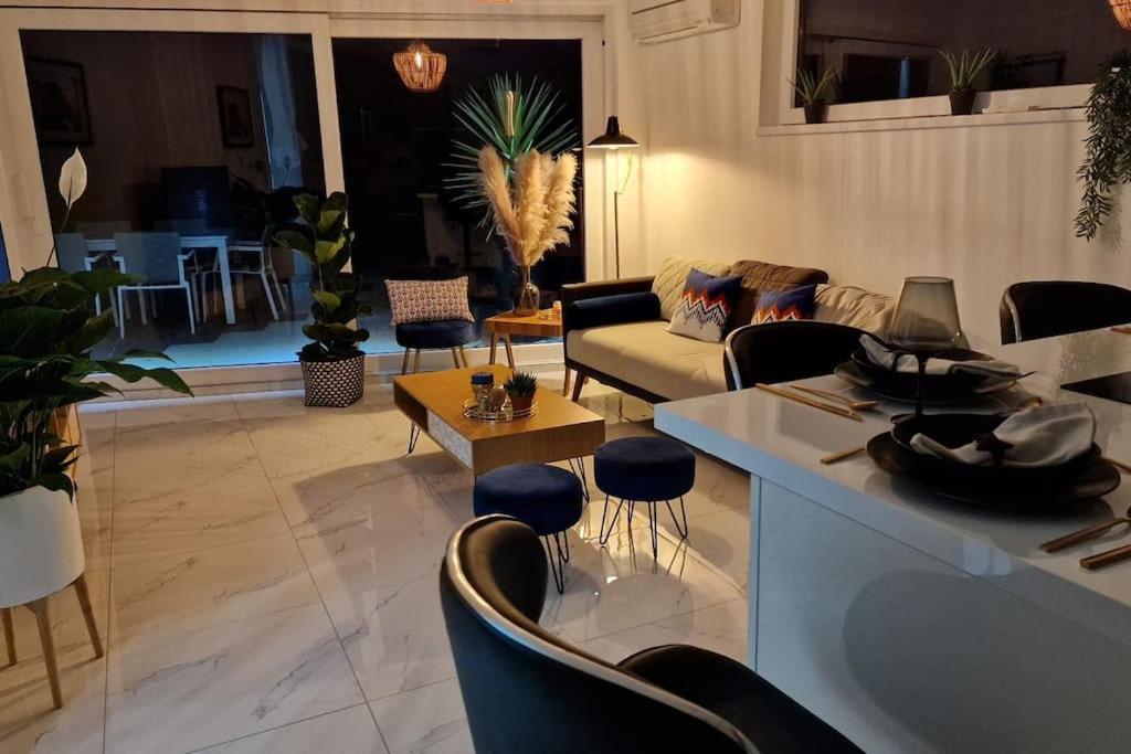 Suite Prestige Logement Neuf Avec Spa Et Ecran De Cinema En Rez De Jardin Κολμάρ Εξωτερικό φωτογραφία